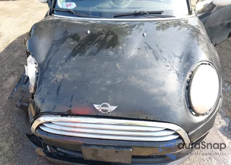 2015 Mini Hardtop Cooper z USA, uszkodzony, nr VIN WMWXS5C53FT831770